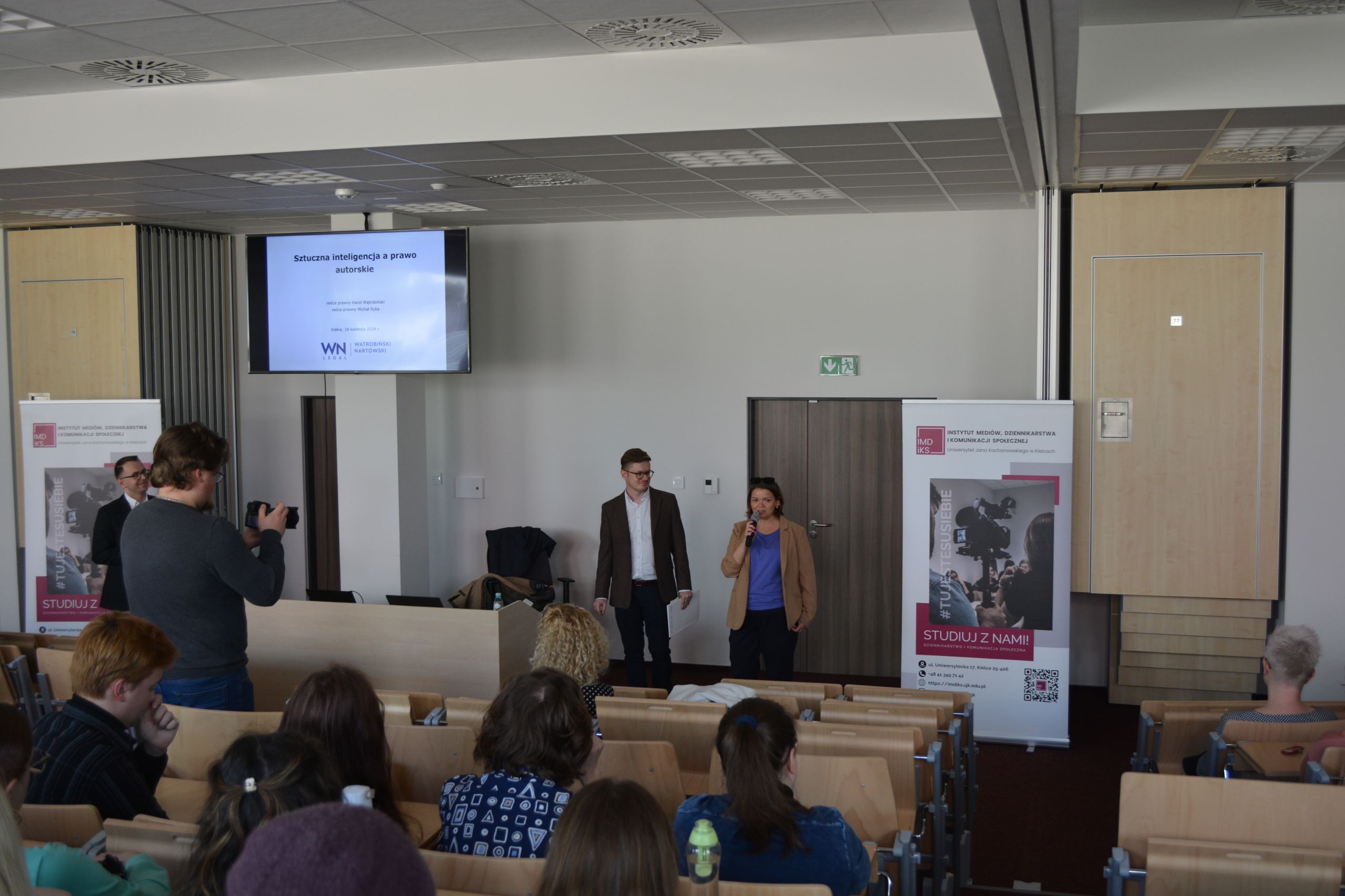 DSC_0332-scaled Prawo autorskie i sztuczna inteligencja /galeria/ 